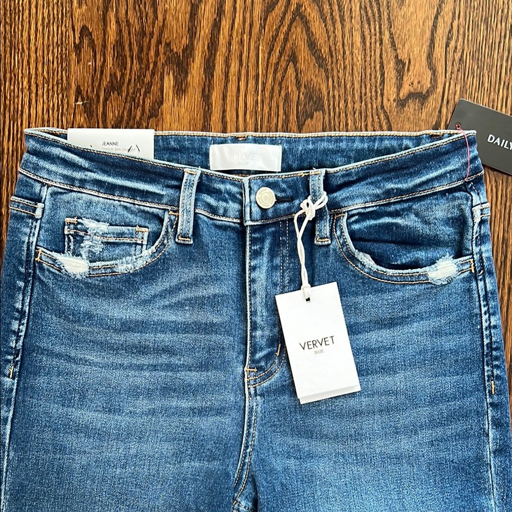 Blue Cropped Ankle Jeans with Raw Edge - Picture 2 of 7